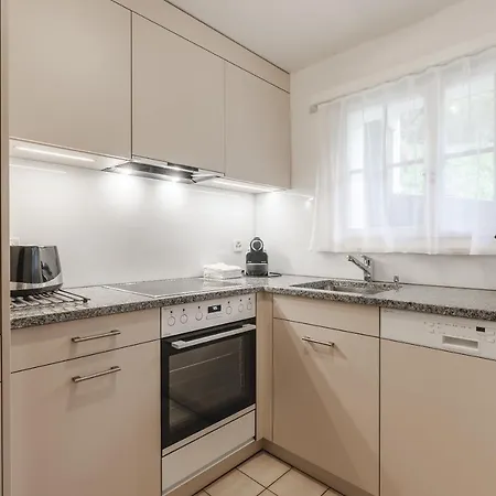 Sunna Hoeckli - Pistennah Und Ruhig Mit Panoramablick Arosa