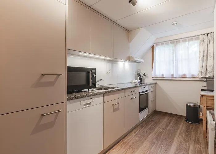 Sunna Höckli - Pistennah Und Ruhig Mit Panoramablick Arosa